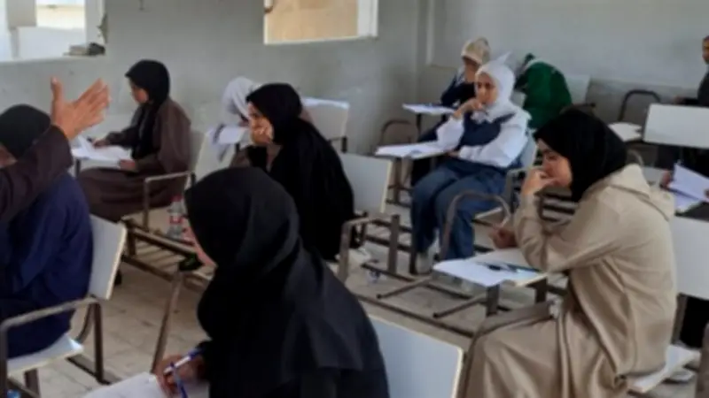 الغربية: منع الهواتف المحمولة في لجان امتحانات الإعدادية