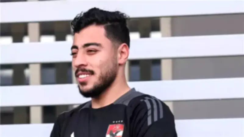 الأهلي يرفض شروط أكرم توفيق المالية للعودة إلى الفريق