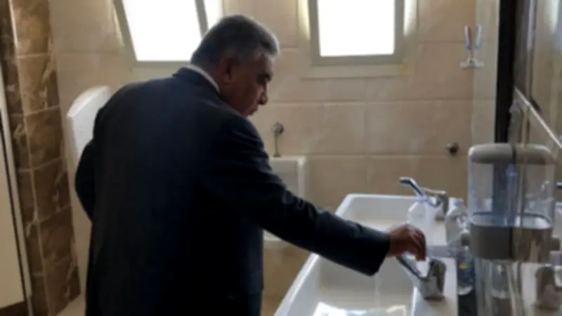 محافظ الدقهلية يتفقد وحدة طب الأسرة بكفر الطويلة ويوجه برفع مستوى الخدمات