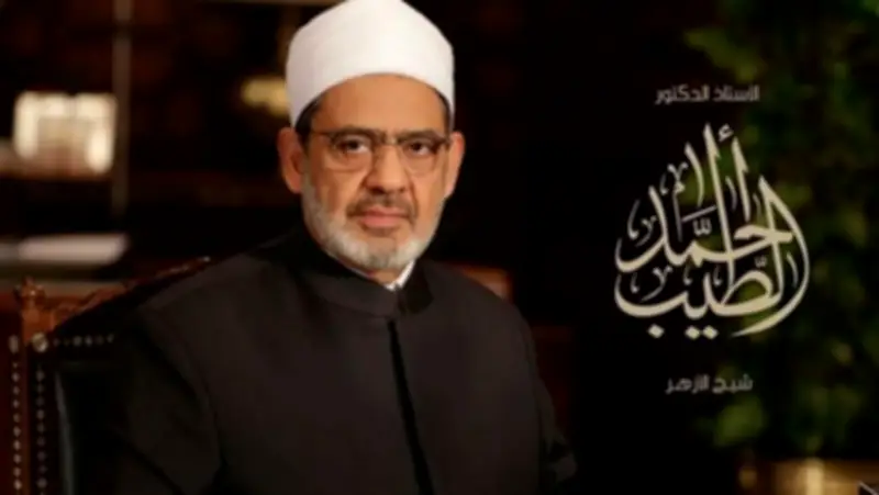 شيخ الأزهر يهنئ خادم الحرمين وولي العهد بنجاح موسم الحج