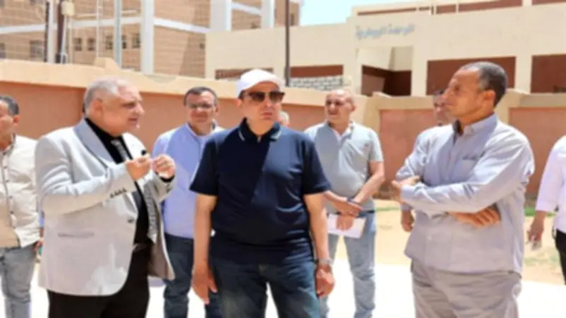 محافظ المنيا يتفقد توسعات مدرسة تل بني عمران ضمن مبادرة حياة كريمة