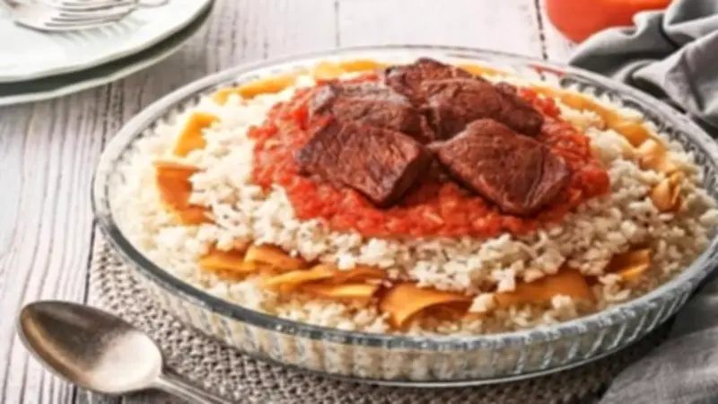 طبيب ينصح بمشروبات طبيعية بعد الفتة واللحمة لتحسين الهضم