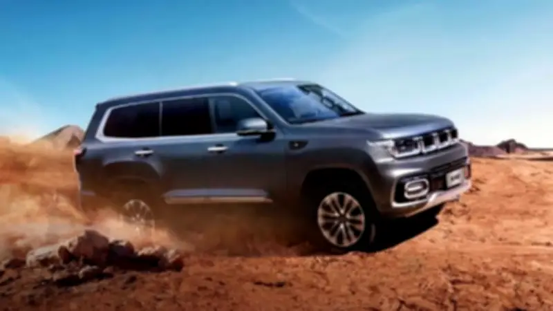 بايك BJ60 الصينية: تصميم جيب شيروكي وأداء هجين عالي