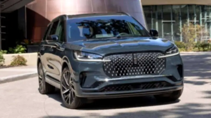 بمحرك V6 وقوة 400 حصان.. لينكولن افياتور SUV فاخرة بمواصفات استثنائية
