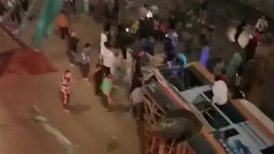 إصابة 13 شخصًا في انقلاب أتوبيس من أعلى كوبري الأباجية بمنشأة ناصر