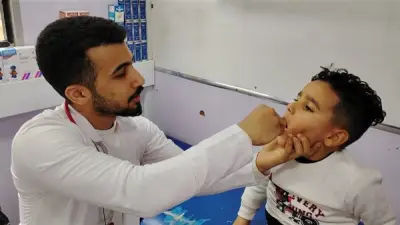 قافلة طبية شاملة تخدم 1549 مواطناً في المحمودية بالبحيرة