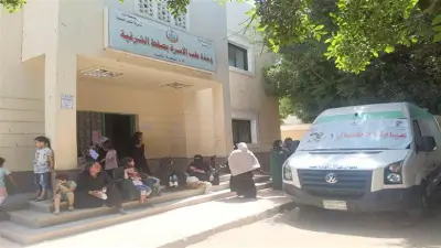 1823 خدمة طبية مجانية في قافلة «حياة كريمة» بقرية صفط الشرقية بالمنيا
