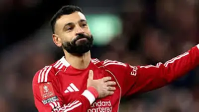 صلاح يزاحم مارادونا وبيليه في أغنية شاكيرا لكأس العالم 2026
