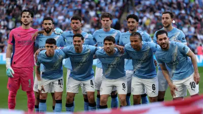 مانشستر سيتي يحصن نجمه فيل فودين بعقد يمتد حتى 2030