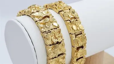 استقرار سعر جرام الذهب عيار 21 عند 6950 جنيها في مصر اليوم الأحد