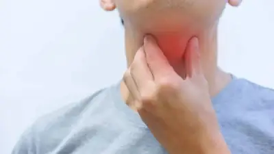 علاج التهاب الحلق في 24 ساعة: طرق طبيعية فعالة للتخلص من الألم
