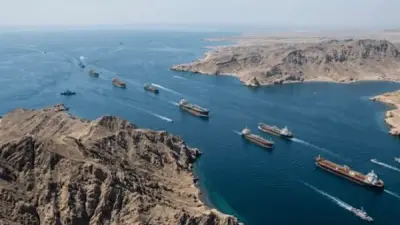 نيويورك تايمز: إيران توافق على تفاهم لوقف الحرب وفتح هرمز والإفراج عن 25 مليار دولار