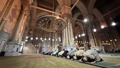 موعد أذان العشاء اليوم الثلاثاء 26-5-2026 في القاهرة والمحافظات