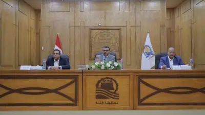 محافظ قنا يناقش 294 شكوى في لقاء مفتوح مع المواطنين