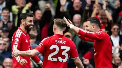 مانشستر يونايتد يفوز على نوتنجهام 3-2 في مباراة مثيرة بالدوري الإنجليزي