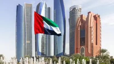 الإمارات تتصدى لهجمات صواريخ ومسيّرات إيرانية وإصابة 3 هنود