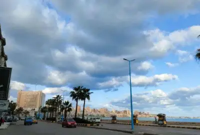 طقس الجمعة: 3 ظواهر جوية واستقرار درجات الحرارة