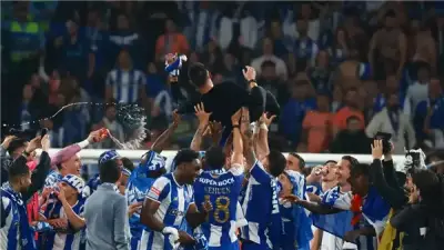بورتو يتوج بلقب الدوري البرتغالي للمرة 31 في تاريخه