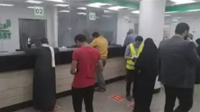 صرف 355 مليون جنيه منحة عيد العمال لـ236 ألف عامل عبر البريد