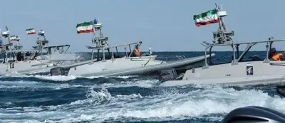 مقتل 5 أشخاص بعد استهداف أمريكي لزورقين مدنيين في طريقهما إلى إيران