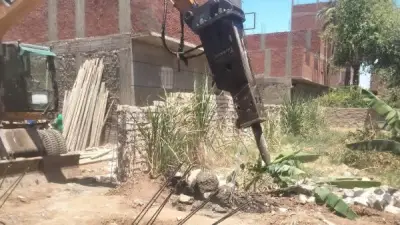 محافظ أسيوط: إزالة 50 حالة تعد واسترداد 11 فدانًا و3380 مترًا مربعًا