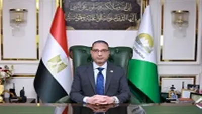 محافظ الجيزة يعتمد ترقية 5320 معلماً ومنح علاوات تشجيعية لـ90 موظفاً