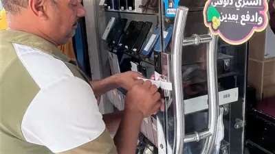 غلق وتشميع 6 محال تجارية غير مرخصة بحملة مكثفة بالإسماعيلية