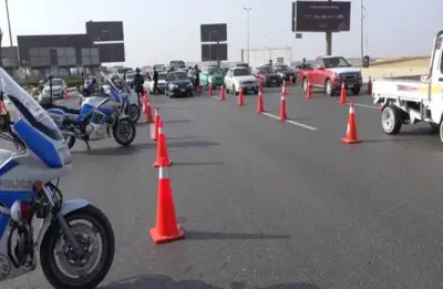 تحويلات مرورية لرفع كفاءة الطبقة الأسفلتية بكوبري 6 أكتوبر بالجيزة