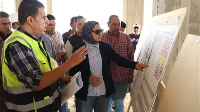 محافظ الوادي الجديد تتابع إنشاء مستشفى الفرافرة المركزي بتكلفة 625 مليون جنيه