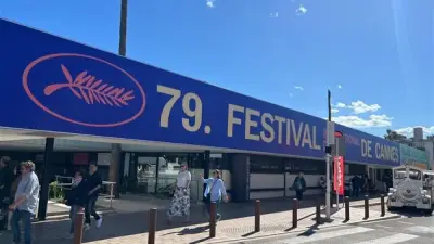 انطلاق الدورة 79 من مهرجان كان بحضور نجوم العالم وغياب هوليوود