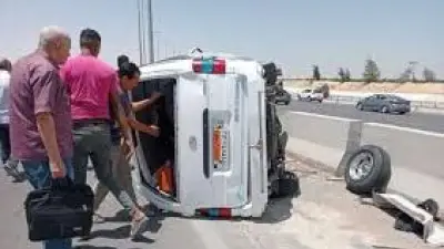 إصابة 8 أشخاص في انقلاب ميكروباص بصحراوي قنا الغربي