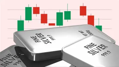 انهيار حاد في مؤشر الفضة: المعدن الأبيض يهبط 8% والأونصة تسجل 77 دولارًا