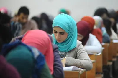 استطلاع: 81% من المصريين يؤكدون أن تعليم الفتاة أهم من زواجها