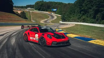بورشه 911 GT2 RS تحطم الرقم القياسي على حلبة رود أتلانتا