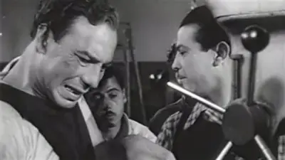 من العزيمة إلى بلية ودماغه العالية: السينما المصرية والعمال
