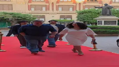 أبناء سلاف فواخرجي يدعمونها في حفل ختام مهرجان المركز الكاثوليكي