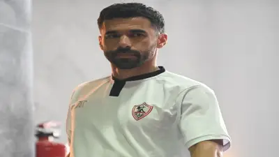 بالفيديو: عبد الله السعيد ينفجر غضبًا بعد استبداله في قمة الأهلي والزمالك