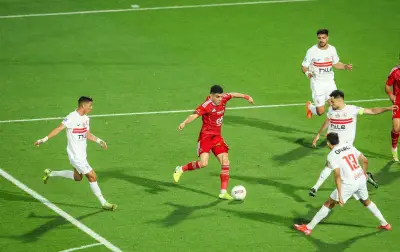 ماذا يحدث في حالة تساوي الزمالك وبيراميدز والأهلي إنفوجراف