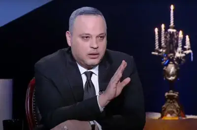 نقابة الإعلاميين تمنع ظهور تامر عبد المنعم وتحيله للتحقيق