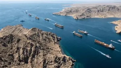 البرلمان الإيراني يكشف عن مشروع قانون يحظر عبور السفن الإسرائيلية بمضيق هرمز