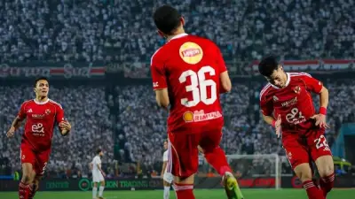 كوكا يحل أزمة الجبهة اليسرى في منتخب مصر بعد تألقه في القمة