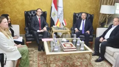 مصر وإسبانيا تبحثان تعزيز التعاون في قطاعات النقل