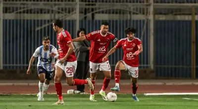 خاص: خطة مدير الكرة لتخفيف الضغط عن لاعبي الأهلي قبل السوبر