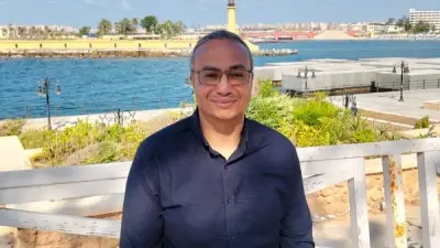 الطيبات لضياء العوضي: انقلاب على العلم أم هندسة أوهام؟