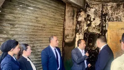النيابة الإدارية تعاين حريق محل ملابس بالجيزة وإصابة طالبات باختناق