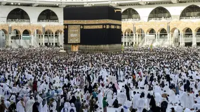 حكم تمشيط الشعر أثناء الإحرام في الحج والعمرة