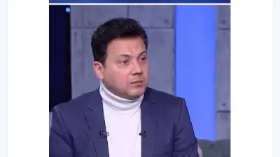 مذيعة تنهي حلقة مع عمرو رمزي على الهواء بسبب إجاباته المغلقة