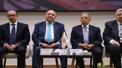نقيب الأطباء يحذر من التوسع العشوائي في كليات الطب بيوم الطبيب المصري