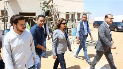 وزيرة التنمية المحلية تتفقد مشروع وحدة احتجاز المضبوطات بالخانكة