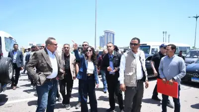 وزيرة الإسكان تتفقد المركز التكنولوجي لخدمة المواطنين بالعلمين الجديدة